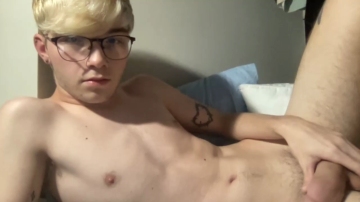 Jakeishornyaf  08-11-2021 video toy